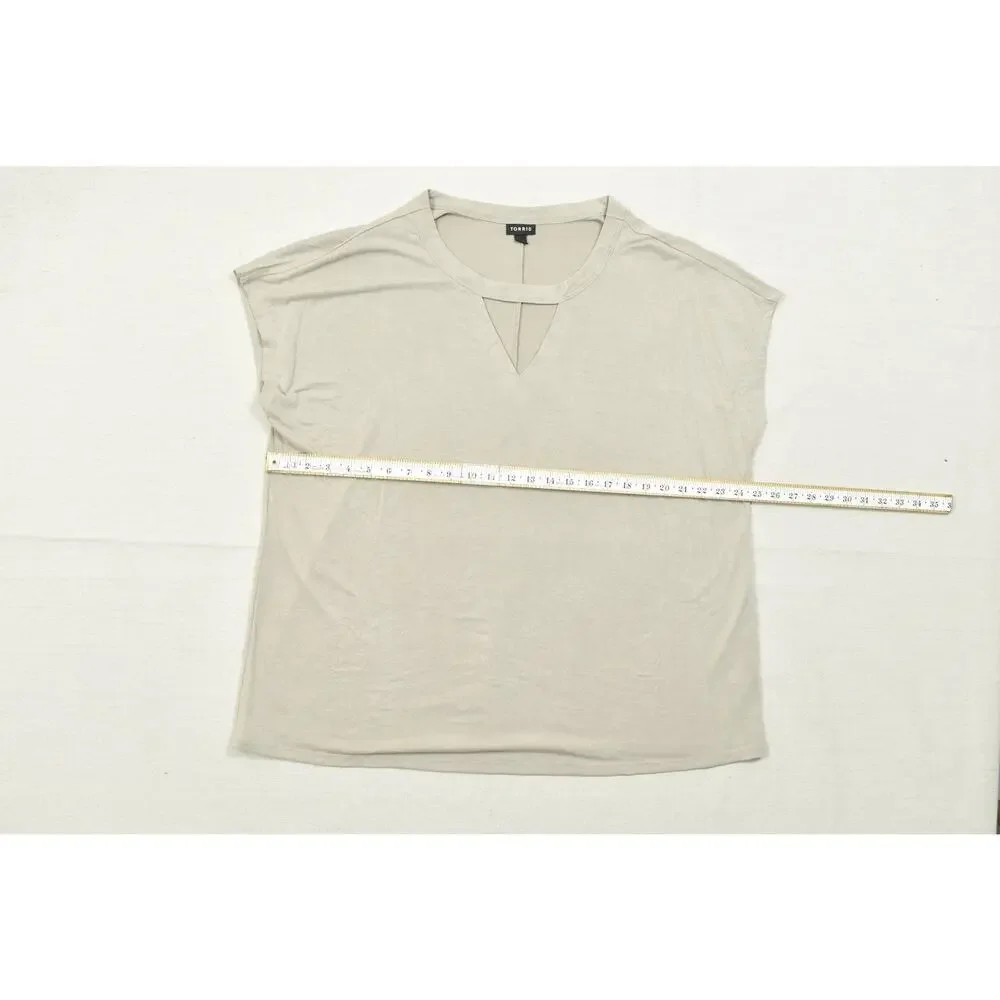 Torrid Women's Size 2 Grey Modal Blend Short Sleeve Cut Out V-Neck T-Shirt